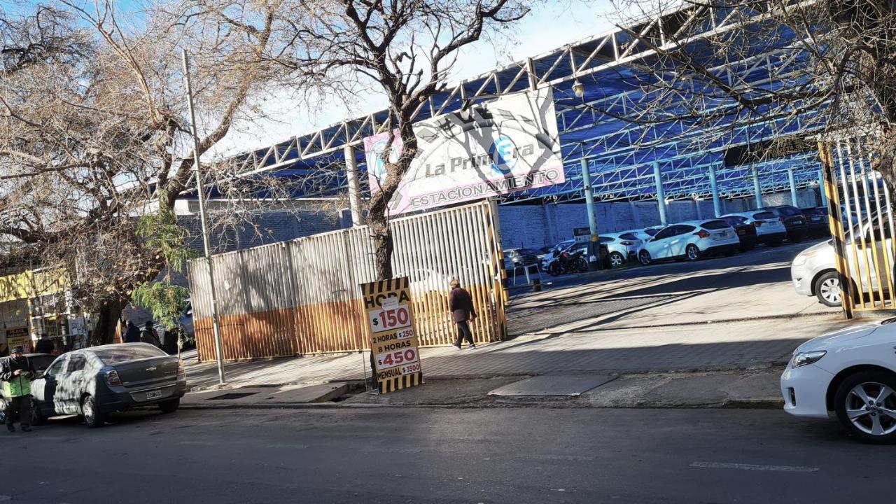 Апартаменты Departamento Monoambiente, A Metros De Peatonal Sarmiento Мендоса Экстерьер фото